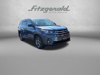 Used 2017 Toyota Highlander Limited Platinum