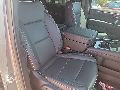Used 2025 Chevrolet Tahoe Premier w/ Sun And Tow Package AWD/4WD image 52