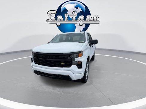 Used 2022 Chevrolet Silverado 1500 Custom AWD/4WD image 3