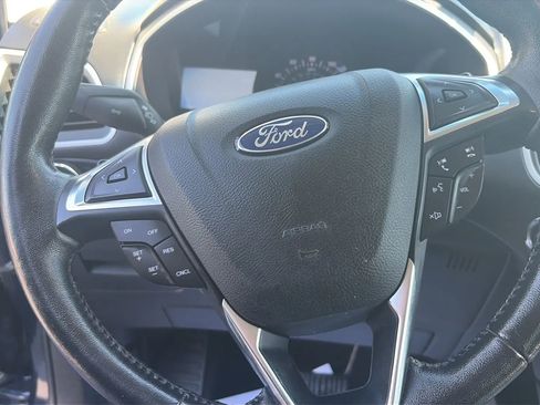 Used 2017 Ford Edge SEL w/ Equipment Group 201A FWD image 13