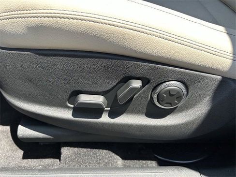 Used 2026 Genesis GV70 2.5T image 23