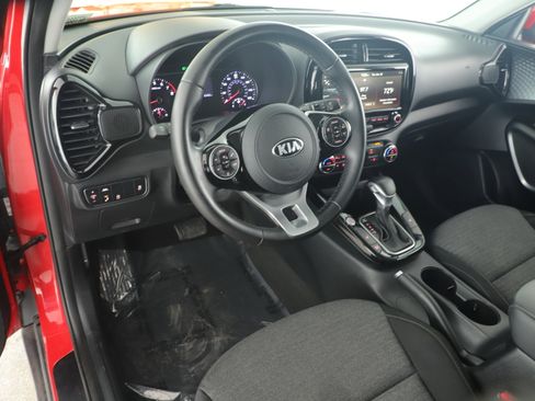 Used 2021 Kia Soul EX image 13