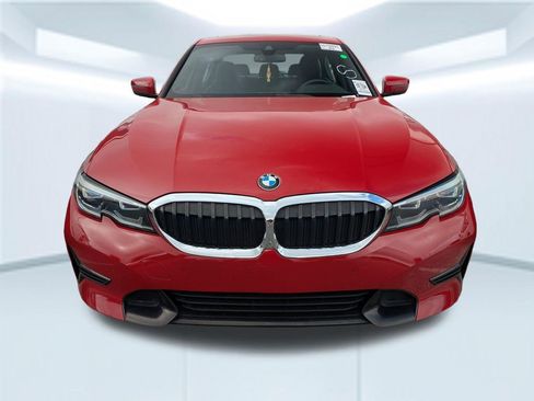 Used 2022 BMW 330i Sedan w/ Driving Assistance Package image 4