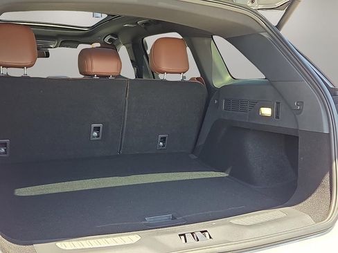 New 2026 Lincoln Nautilus Reserve AWD/4WD image 9