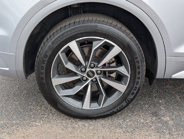 Used 2024 Audi Q5 2.0T Premium Plus AWD/4WD image 3