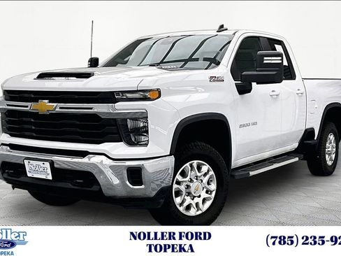 Used 2024 Chevrolet Silverado 2500 LT AWD/4WD image 1