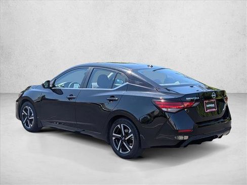 Used 2024 Nissan Sentra SV FWD image 8