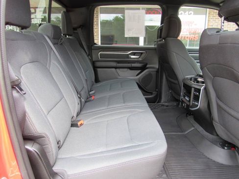 Used 2022 RAM 1500 Big Horn AWD/4WD image 39