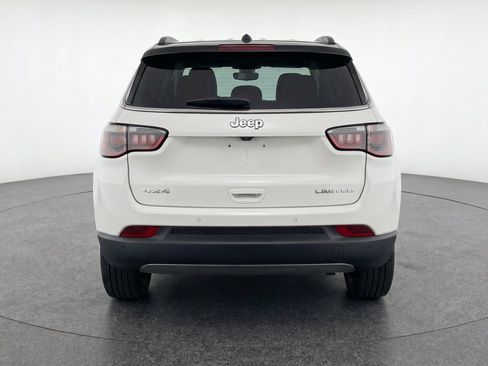 Used 2025 Jeep Compass Limited AWD/4WD image 7