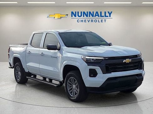 New 2025 Chevrolet Colorado LT w/ LT Convenience Package RWD image 7
