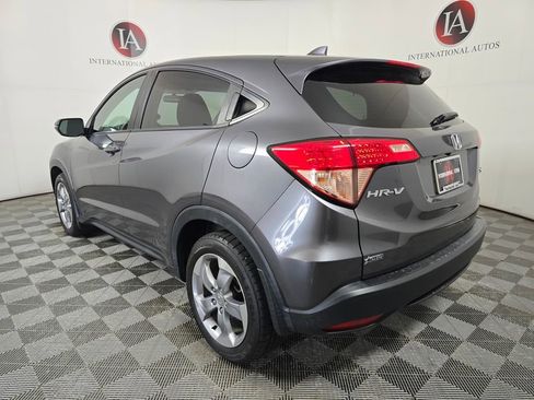 Used 2017 Honda HR-V EX image 7