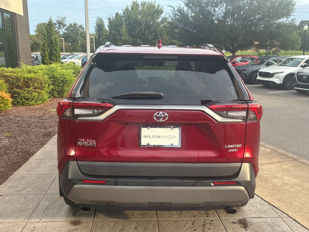Used 2020 Toyota RAV4 Limited AWD/4WD image 6
