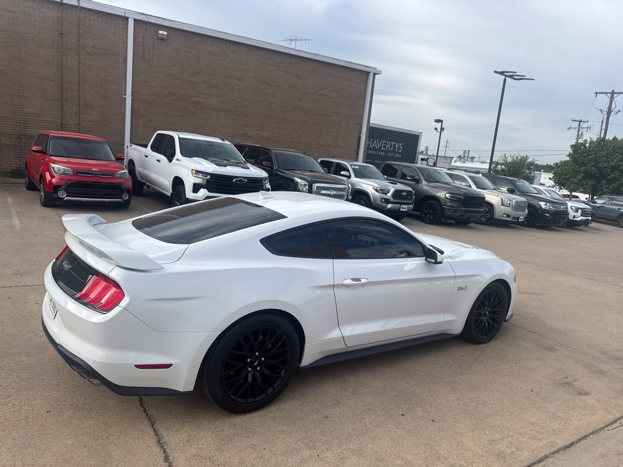 Used 2022 Ford Mustang GT Premium RWD image 4
