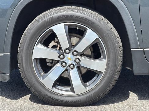 Used 2018 Chevrolet Traverse LT AWD/4WD image 43