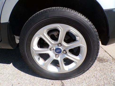 Used 2021 Ford EcoSport SE w/ SE Convenience Package image 9