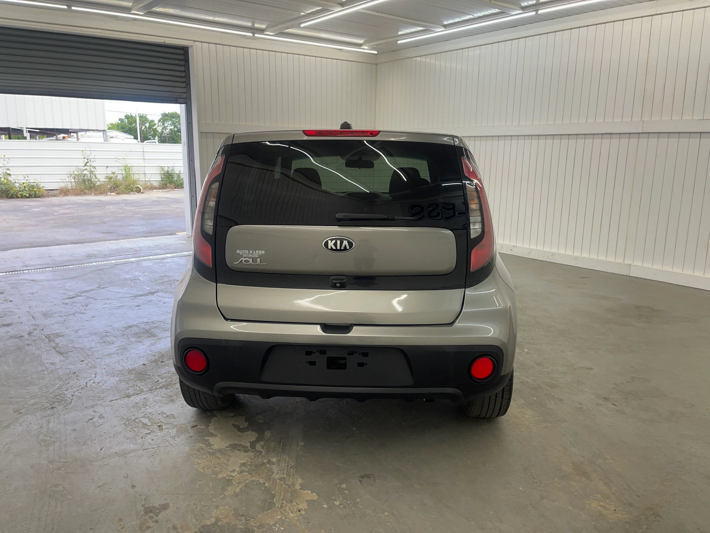 Used 2017 Kia Soul + FWD image 6