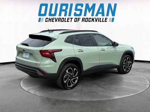 Used 2024 Chevrolet Trax RS w/ Driver Confidence Package FWD image 6