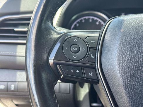 Used 2022 Toyota Camry SE FWD image 28