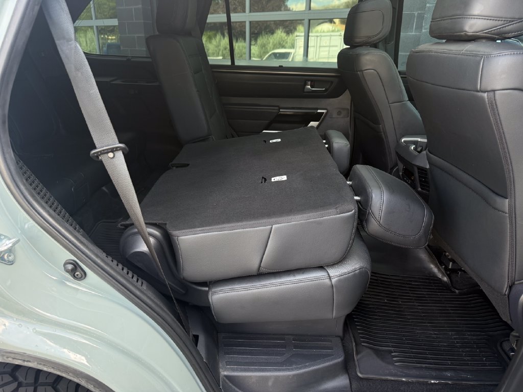 Used 2025 Toyota Sequoia Limited w/ Tow Technology Package AWD/4WD image 44