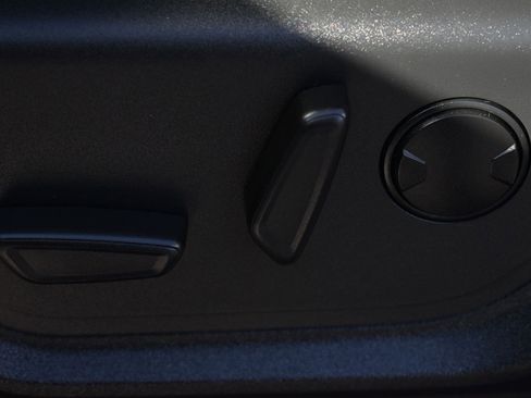 Certified 2022 Ford Expedition XLT image 13