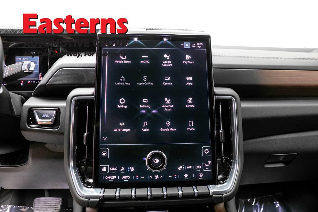 Used 2025 GMC Yukon Denali AWD/4WD image 13