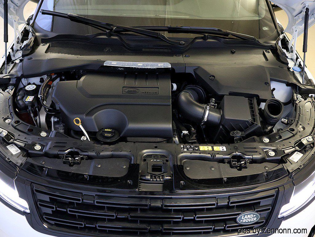 Used 2024 Land Rover Range Rover Evoque S AWD/4WD image 36