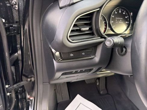 Used 2025 MAZDA CX-30 AWD 2.5 S w/ Preferred Package image 16