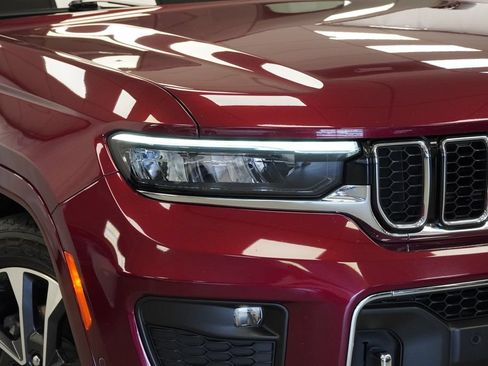 Certified 2023 Jeep Grand Cherokee L Overland AWD/4WD image 5