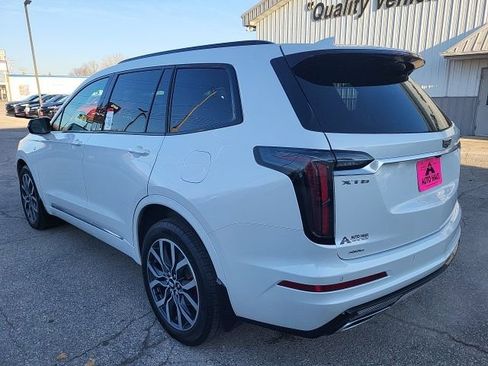 Used 2023 Cadillac XT6 Sport image 9