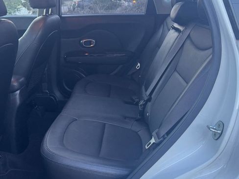 Used 2016 Kia Soul ! image 8
