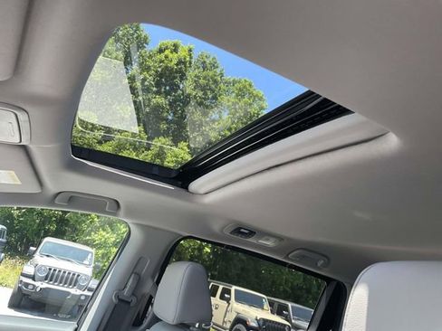 Used 2024 Honda Odyssey EX-L image 19