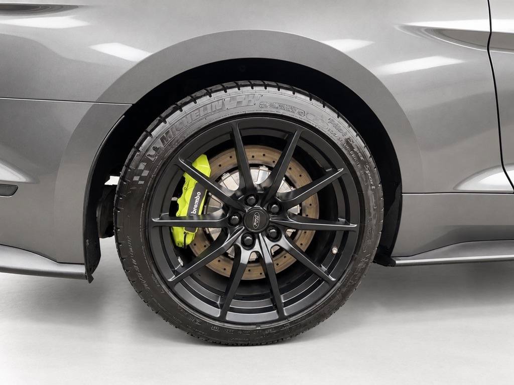 Used 2016 Ford Mustang Shelby GT350 w/ Technology Package RWD image 27