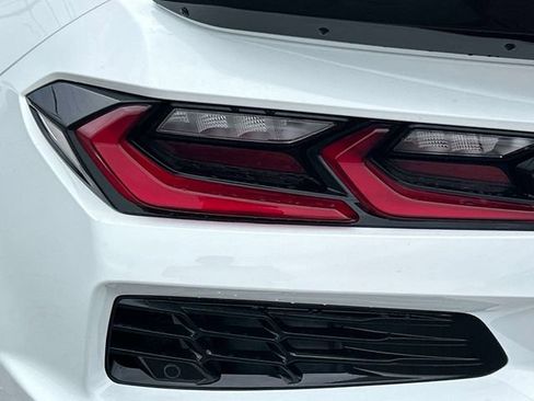 New 2026 Chevrolet Corvette E-Ray image 10