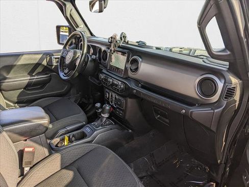 Used 2021 Jeep Wrangler Unlimited Sport image 21