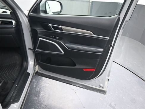 Used 2022 Kia Telluride EX w/ EX Premium Package image 11