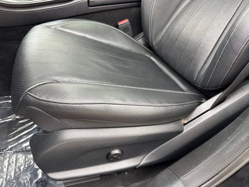Used 2019 Mercedes-Benz E 450 4MATIC Sedan w/ Premium Package image 34