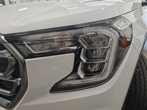 Certified 2024 GMC Terrain AT4 w/ Infotainment Package II AWD/4WD image 31