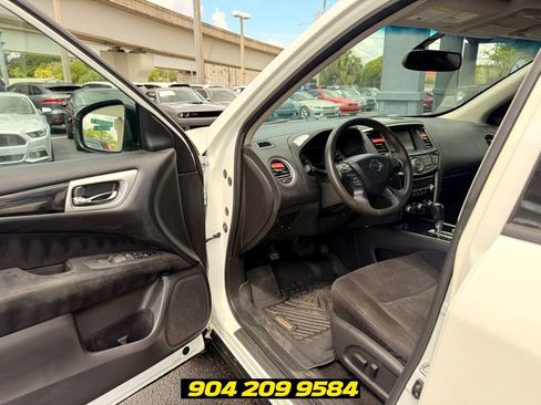 Used 2016 Nissan Pathfinder SV FWD image 19