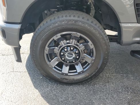 Certified 2024 Ford F250 Lariat w/ Lariat Ultimate Package image 5