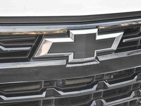Used 2024 Chevrolet Silverado 1500 LT Trail Boss w/ Protection Package AWD/4WD image 9