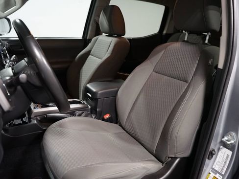 Used 2021 Toyota Tacoma SR5 image 6