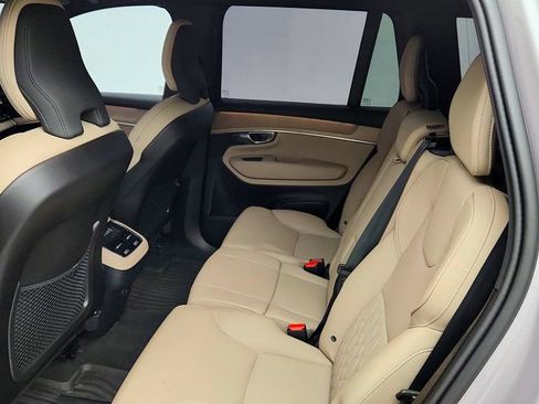 Used 2026 Volvo XC90 B6 Plus w/ Protection Package Premier AWD/4WD image 21