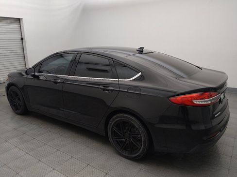 Used 2020 Ford Fusion SE FWD image 3