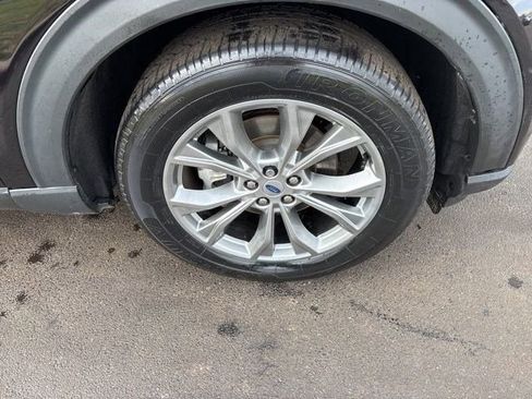 Used 2022 Ford Explorer XLT w/ Equipment Group 202A image 46