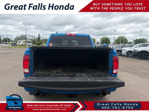 Used 2019 RAM 1500 Express w/ Hydro Blue Sport Package AWD/4WD image 7