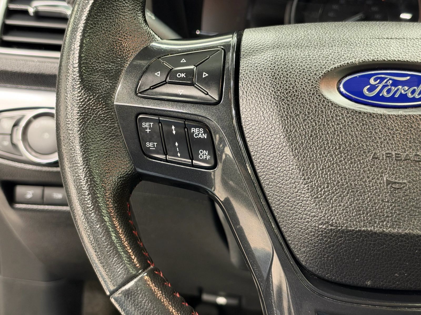 Used 2018 Ford Explorer Sport w/ Equipment Group 401A AWD/4WD image 32