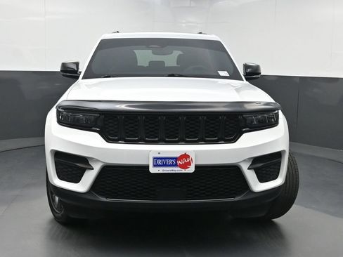 Used 2022 Jeep Grand Cherokee Altitude AWD/4WD image 42