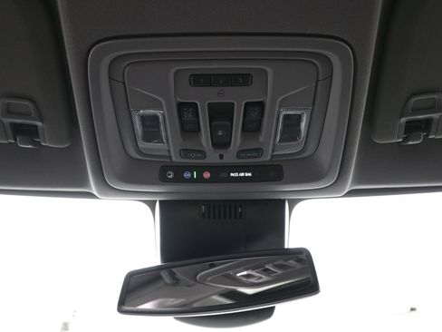 Used 2024 GMC Sierra 1500 Denali w/ Denali Reserve Package AWD/4WD image 28