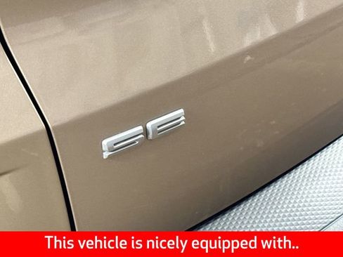 Used 2021 Ford Escape SE w/ Convenience Package image 2