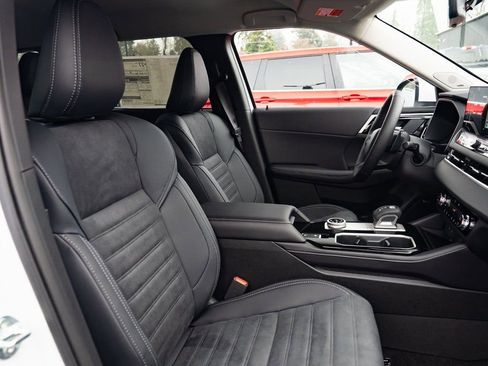 New 2026 Mitsubishi Outlander SE image 25